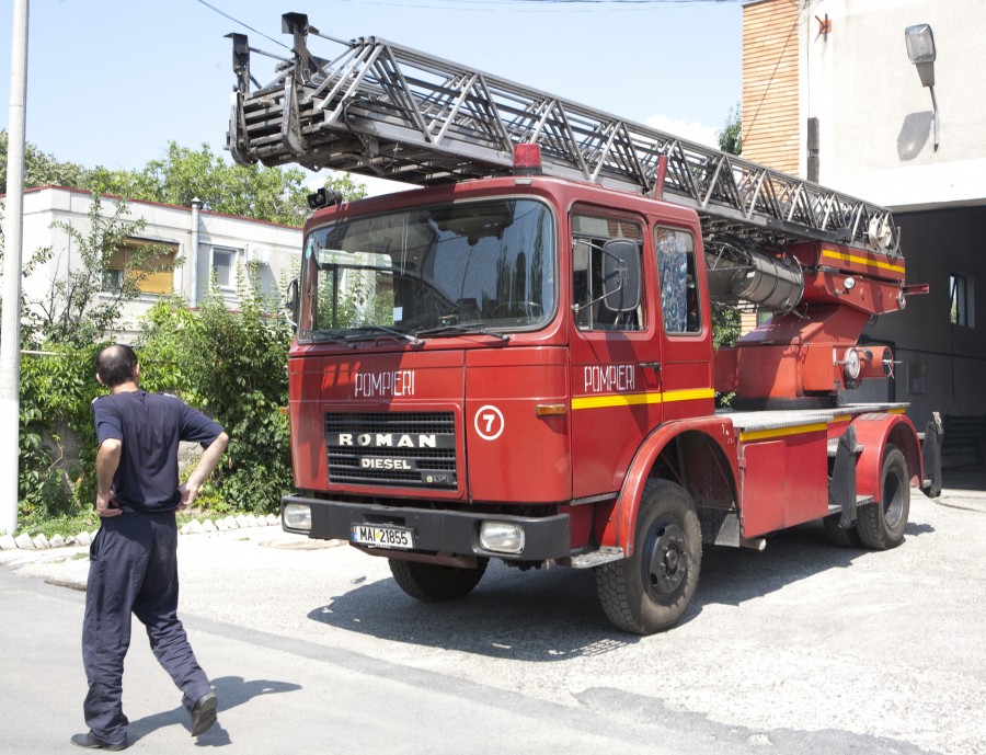 Nouă autospeciale vor îmbunătăţi dotarea ISU Galaţi