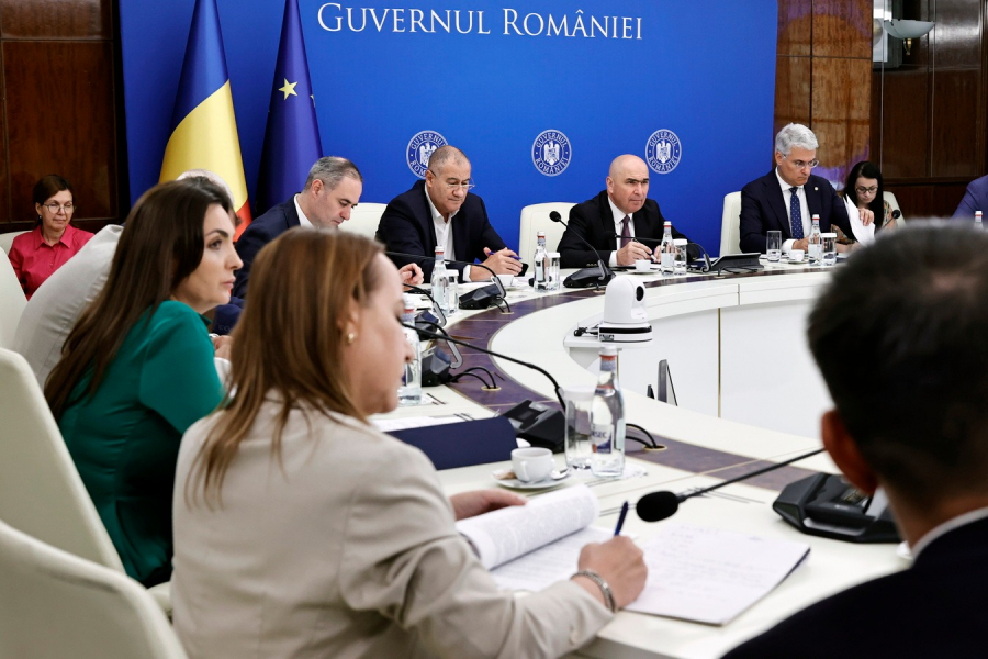 Previziunile FMI indică o evoluție economică modestă în România
