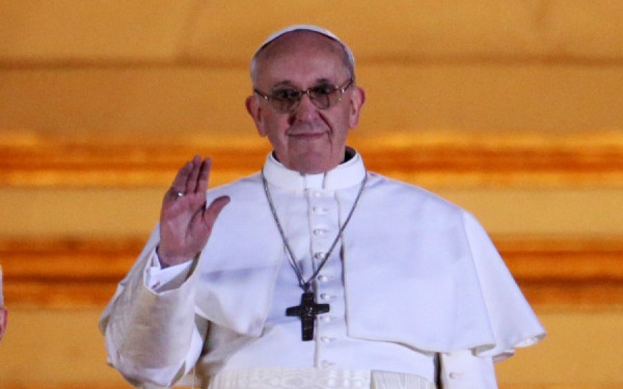Preşedintele Traian Băsescu i-a trimis Papei Francisc un mesaj de felicitare