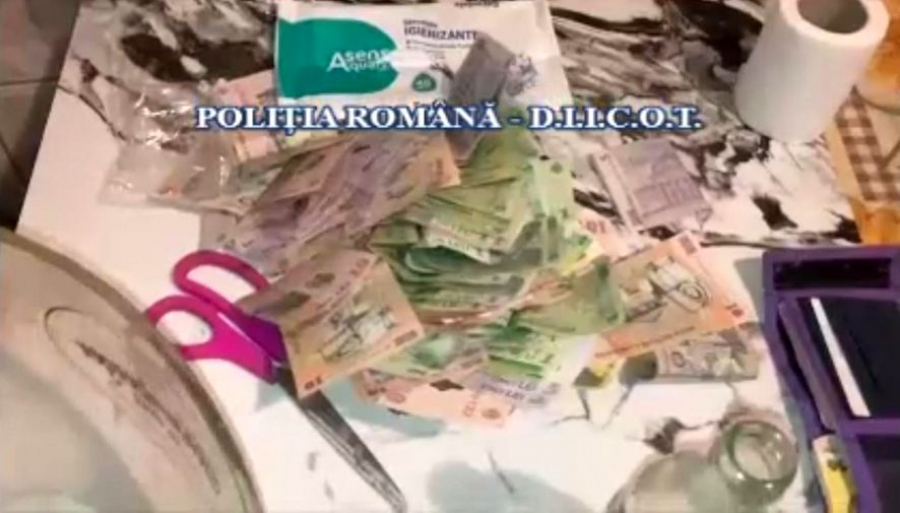 Grupări de criminalitate organizată, călcate de poliția Antimafia. Descinderi la persoane bănuite că traficau sexual fete provenite din orfelinate. VIDEO