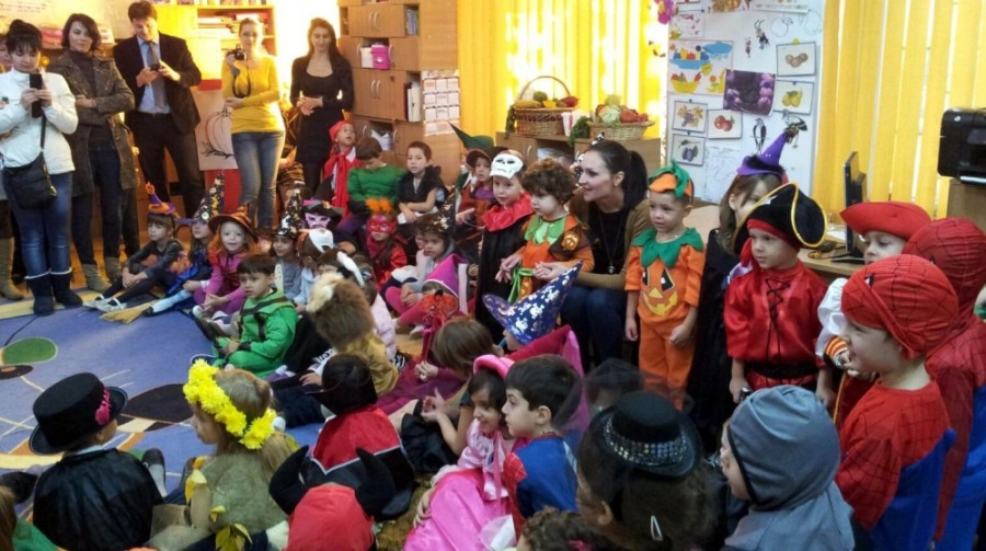 Festivalul Toamnei, la Grădiniţa „Cristal”: Supereroi în povestea Copilăriei