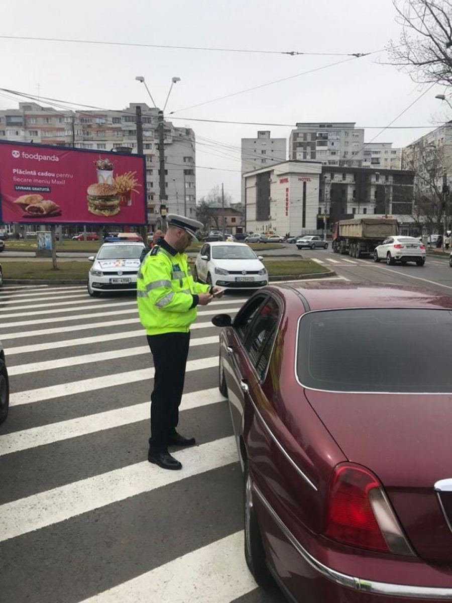 Vouchere de taxi pentru petrecăreţii cu carnet