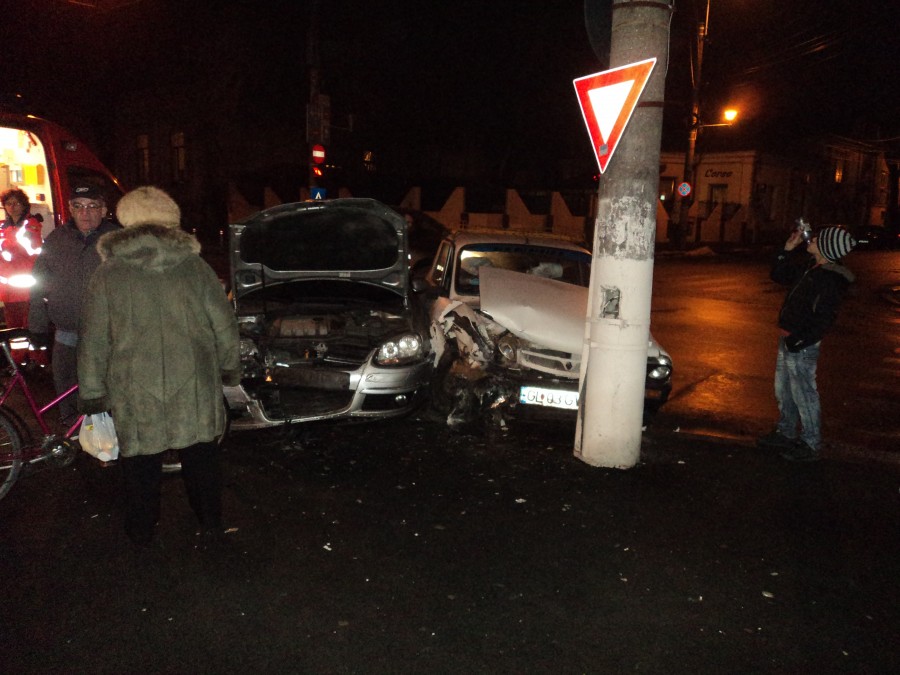 Accident la intersecţia Gării cu Domnească