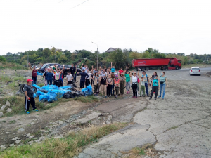 Peste 140 de voluntari au făcut curat în Galați și Umbrărești, sub sigla &quot;Let`s do it, Romania!&quot;