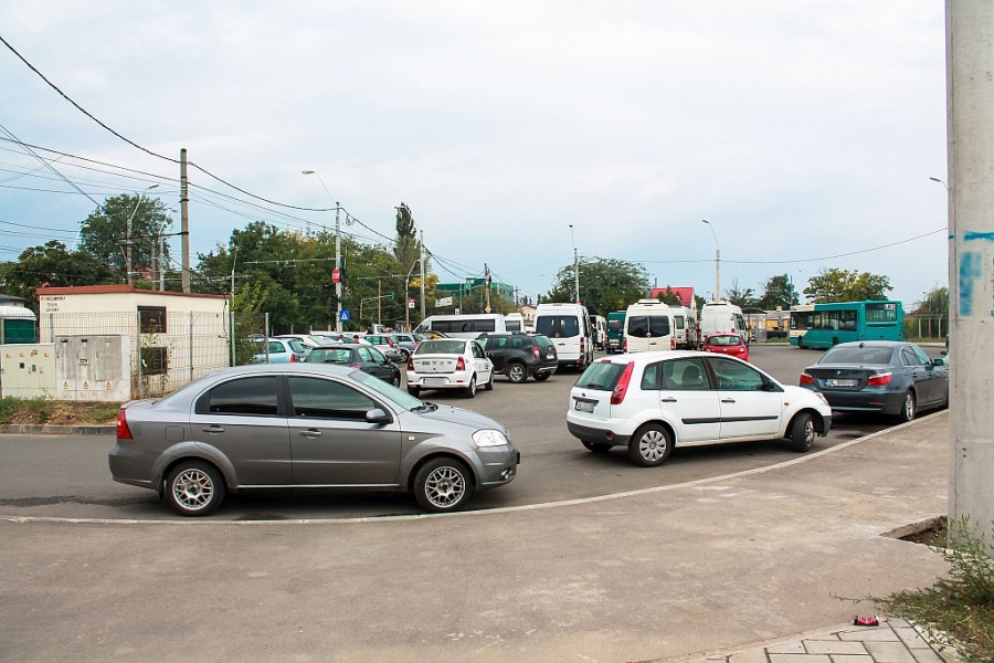 PRIMĂRIA GALAȚI închiriază terenuri pentru CHIOȘCURI în Bariera Traian, în locul GALERIEI COMERCIALE dorite de Marius Stan