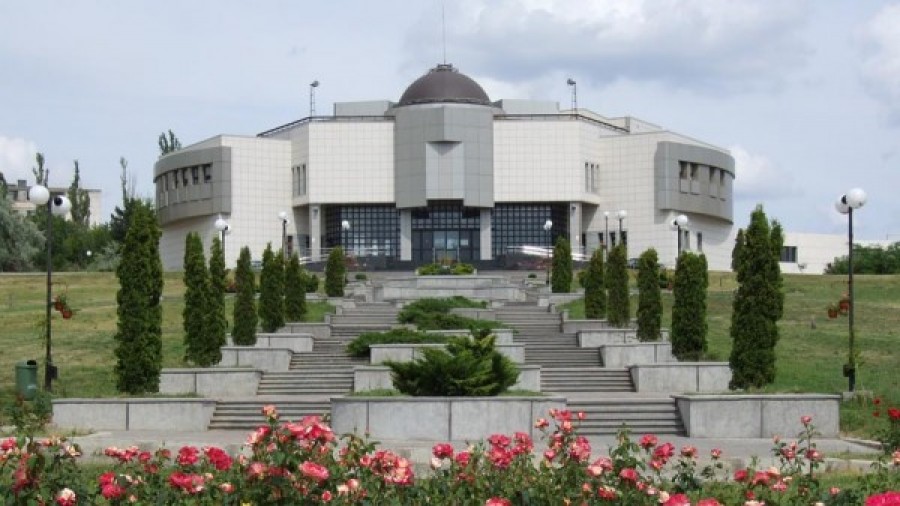 Săptămânal la Planetarium, spectacol şi film tematic