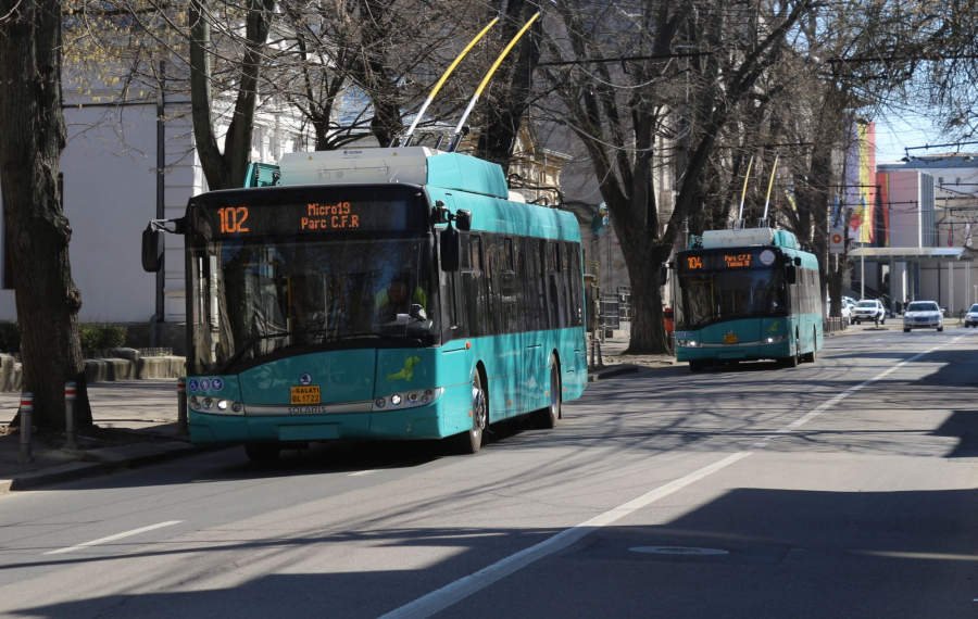 Troleibuzele, restricţionate pe strada Domnească