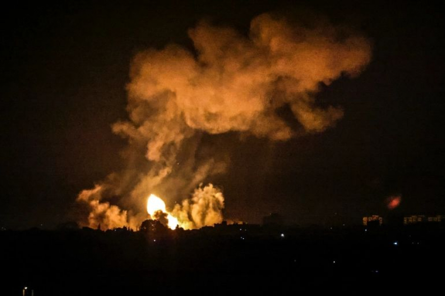 Bombardamente israeliene asupra pozițiilor Hamas din Gaza