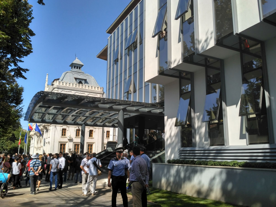 Primăria Galaţi s-a MUTAT în casă nouă | FOTO și VIDEO de la INAUGURAREA sediului administraţiei locale