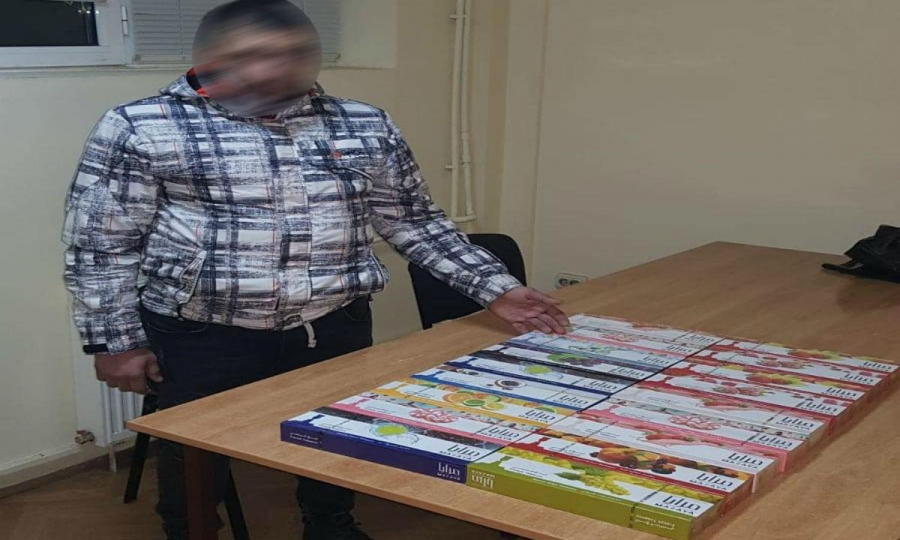 Tutun de contrabandă, sub bancheta maşinii