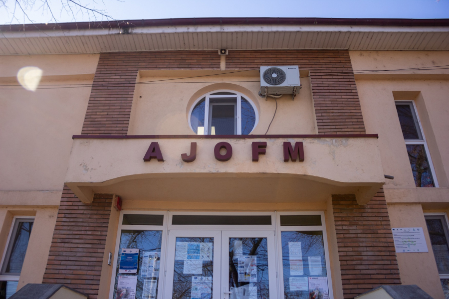 Aproape 3.000 de angajări în nouă luni, prin AJOFM Galaţi