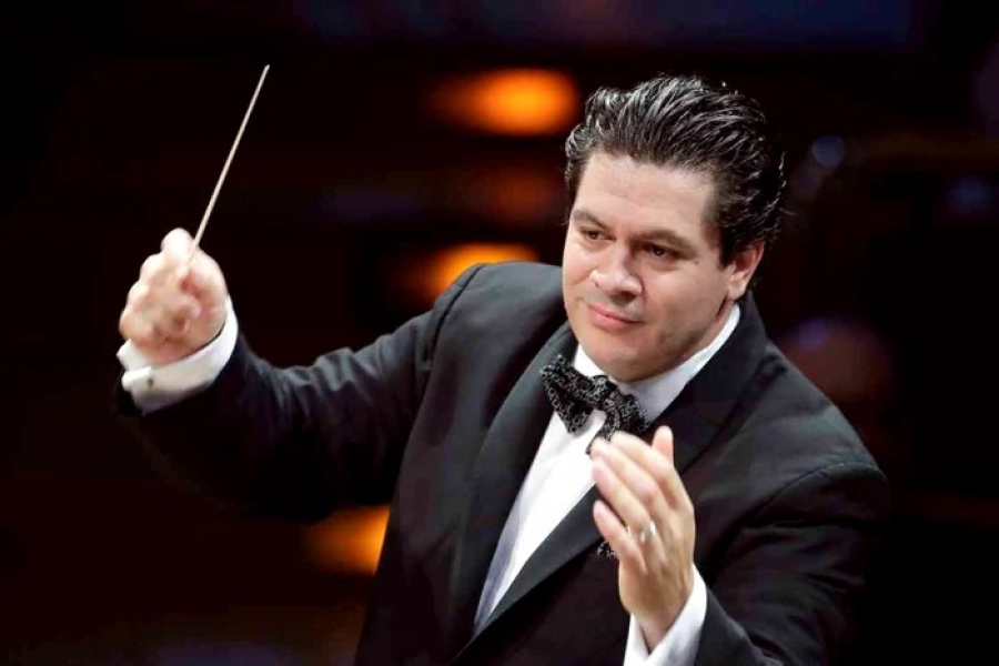 Un român va dirija Orchestra Națională a Franței la deschiderea Olimpiadei