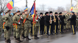 Ceremonie cu huiduieli de Ziua Unirii Principatelor. Susţinători ai lui Călin Georgescu au perturbat manifestările