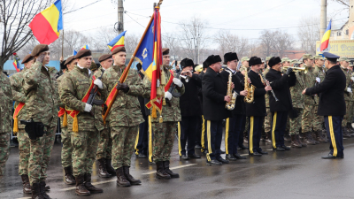 Ceremonie cu huiduieli de Ziua Unirii Principatelor. Susţinători ai lui Călin Georgescu au perturbat manifestările