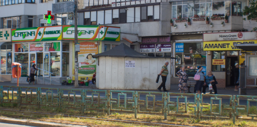 Gălăţenii NU mai vor CHIOȘCURI infecte şi baterii de GARAJE. La Maşniţă se cere restructurare urbană!