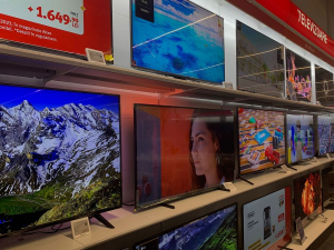 Cele mai bune televizoare smart la preţuri avantajoase pe care le găsiţi în Galaţi