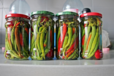 Ardei iuți murați, marinați în oțet cu miere