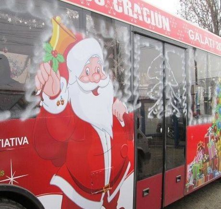 ATENȚIE! Autobuzul lui Moş Crăciun circulă și în acest an prin Galați