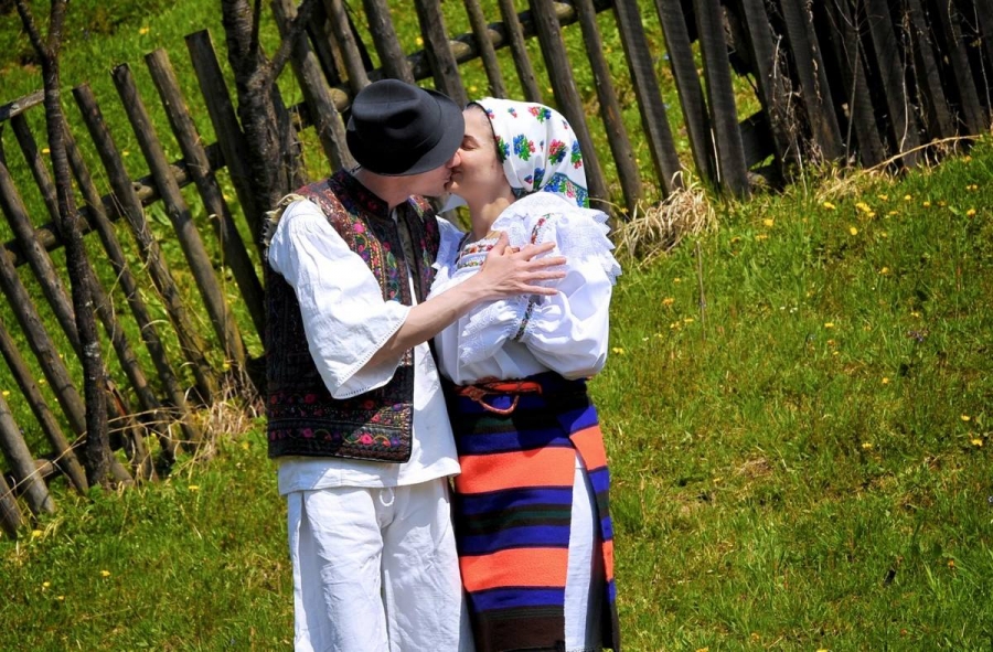 Sărbătoare preluată de la vechii daci | De Dragobete, iubeşte româneşte!