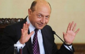 Preşedintele Băsescu: &quot;Dacă la 10 ani de NATO nu toţi românii trăiesc mai bine este din cauza noastră&quot;