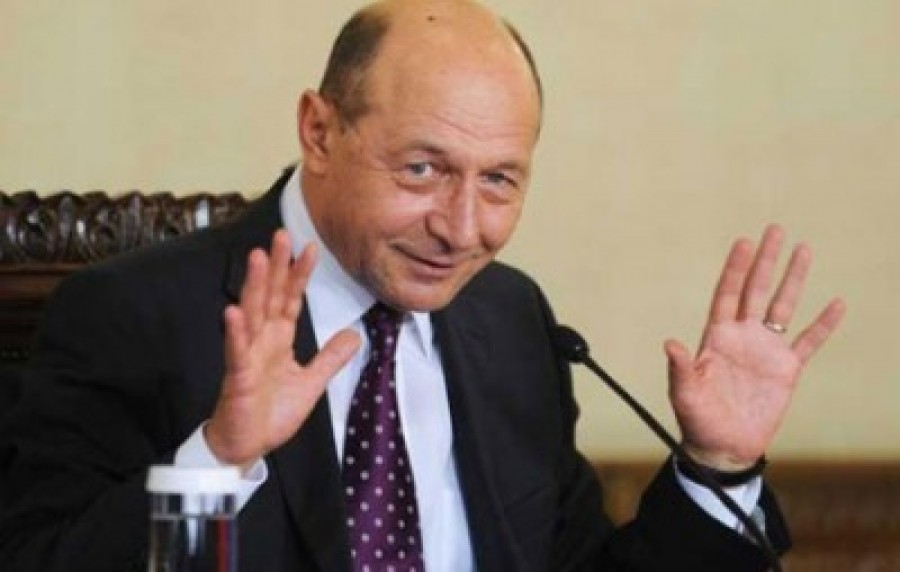 Preşedintele Băsescu: "Dacă la 10 ani de NATO nu toţi românii trăiesc mai bine este din cauza noastră"