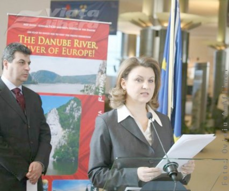 Europarlamentarii din Bruxelles au trecut… Dunărea