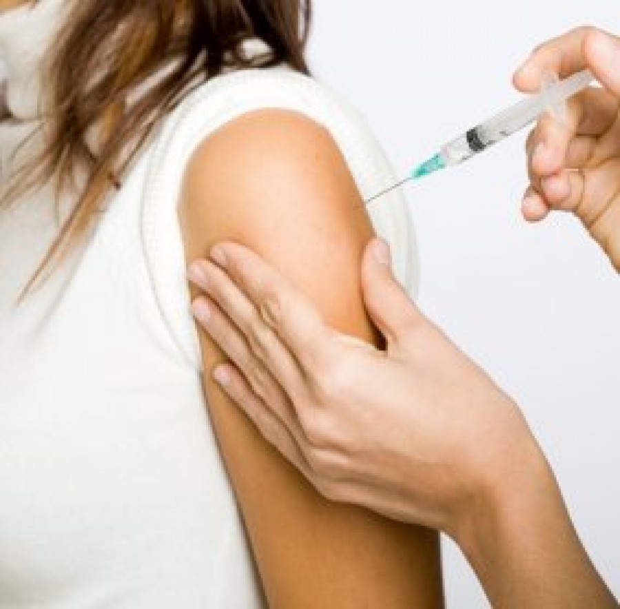 Ministerul Sănătăţii întrerupe vaccinarea antigripală 