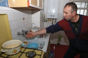 Se taie iar apa rece! &quot;Gestul creştinesc&quot; al Apă Canal a expirat 