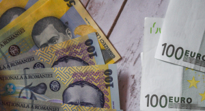 Euro a crescut cu 2,6 bani în ultimele trei ședințe