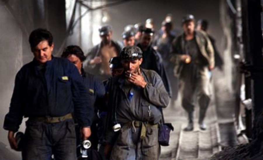 Suceava: Un muncitor a murit în urma unei explozii controlate la o exploatarea minieră