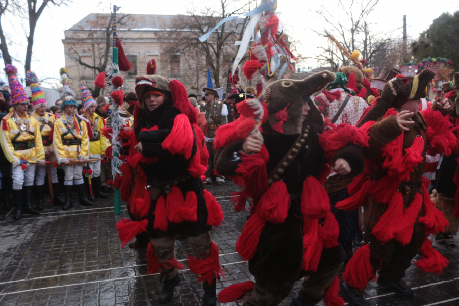 Festivalul de datini și obiceiuri populare de sărbători