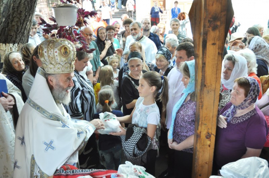 Sărbătoare la Biserica "Sfântul Vasile"
