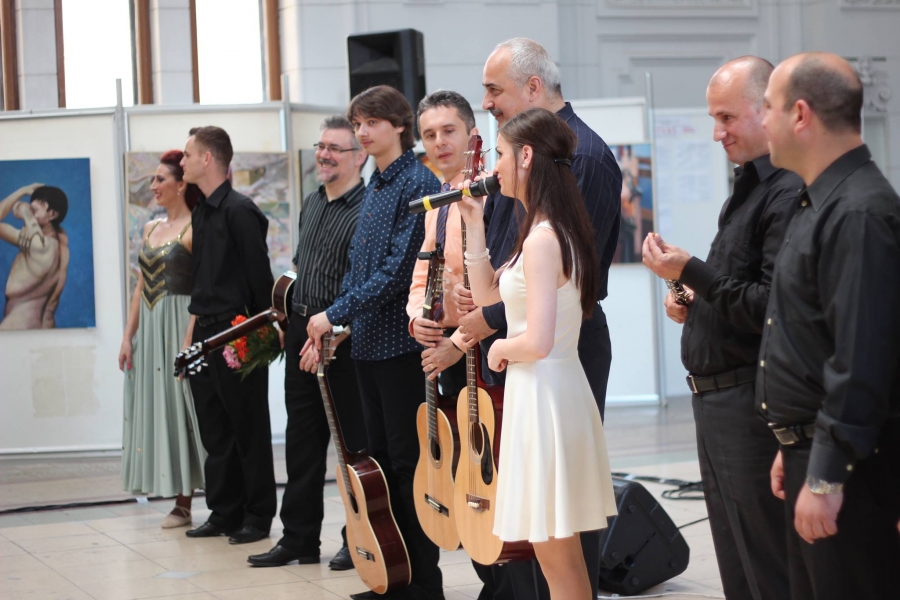 Formaţia "Psalterion", în concert, la Teatrul Muzical, sâmbătă seară