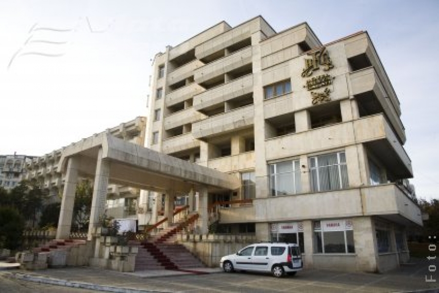 Deputatul Boldea vrea preţul corect pentru fostul hotel al partidului