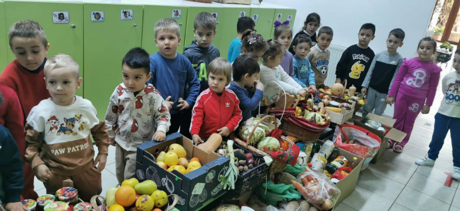 Generozitate în lanț la grădinițele și liceele din Galați