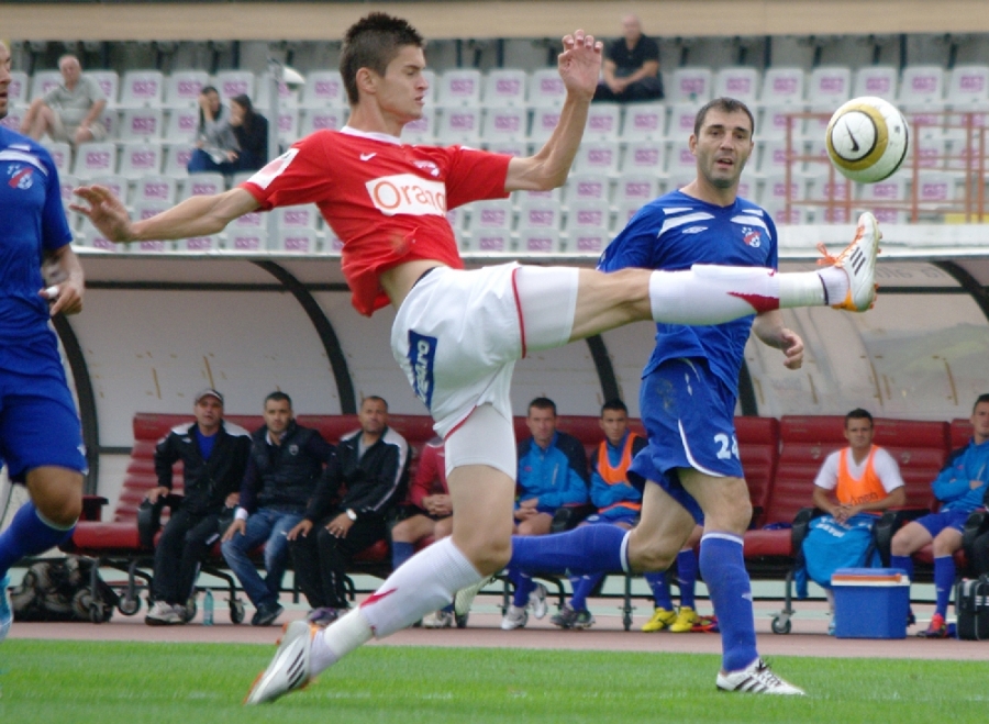 FOTBAL: Cu doar o lună înainte de startul în Liga a II-a, OŢELUL încearcă închegarea unui LOT competitiv