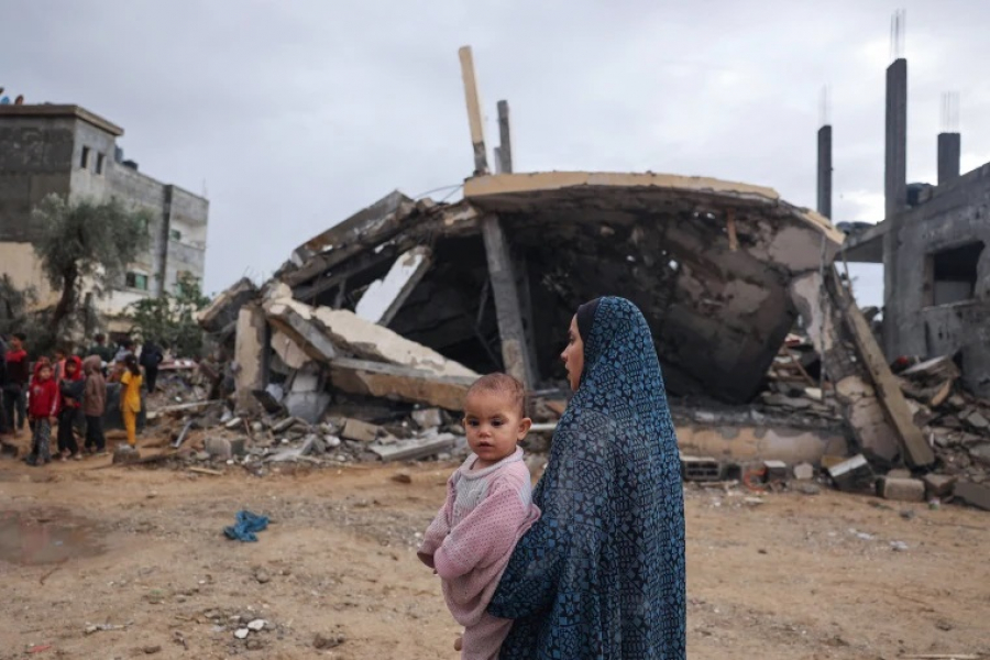 Palestinieni „încurajați” să meargă spre zonele umanitare