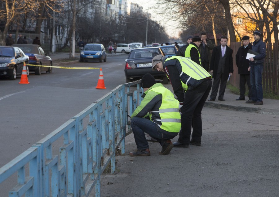 Gicu Dobrin, părtaş la tâlhăria de 53.000 de euro/ Alte trei persoane sunt căutate de poliţişti (VIDEO) 