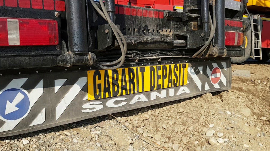 Transport agabaritic, în apropiere de Galați