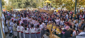 Sărbătoarea recoltei, bucurie și caritate la Grădinița „Arlechino” (FOTO)