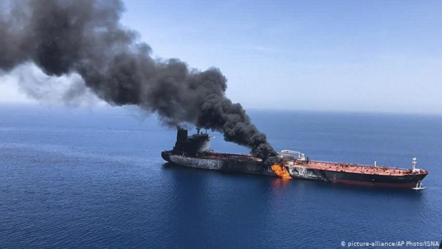 Nave comerciale atacate de israelieni