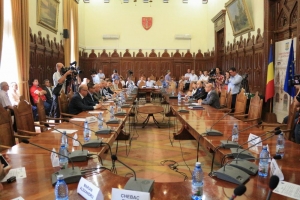 Boicot la Consiliul Local!/ Primarul ales Ionuţ Pucheanu nu a putut depune jurământul