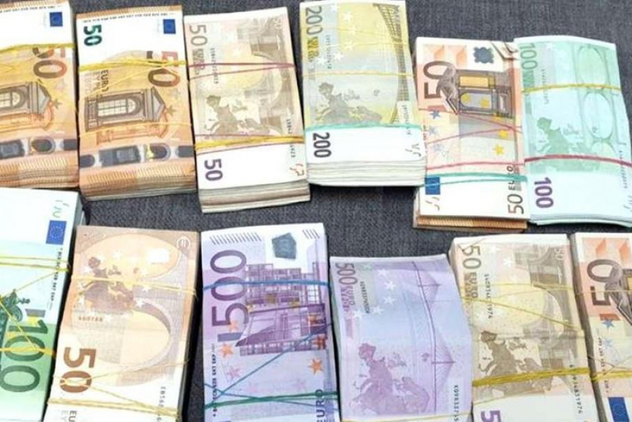 Lieșteni reținuți de Poliție după ce au dat o țeapă de 8.800 de euro