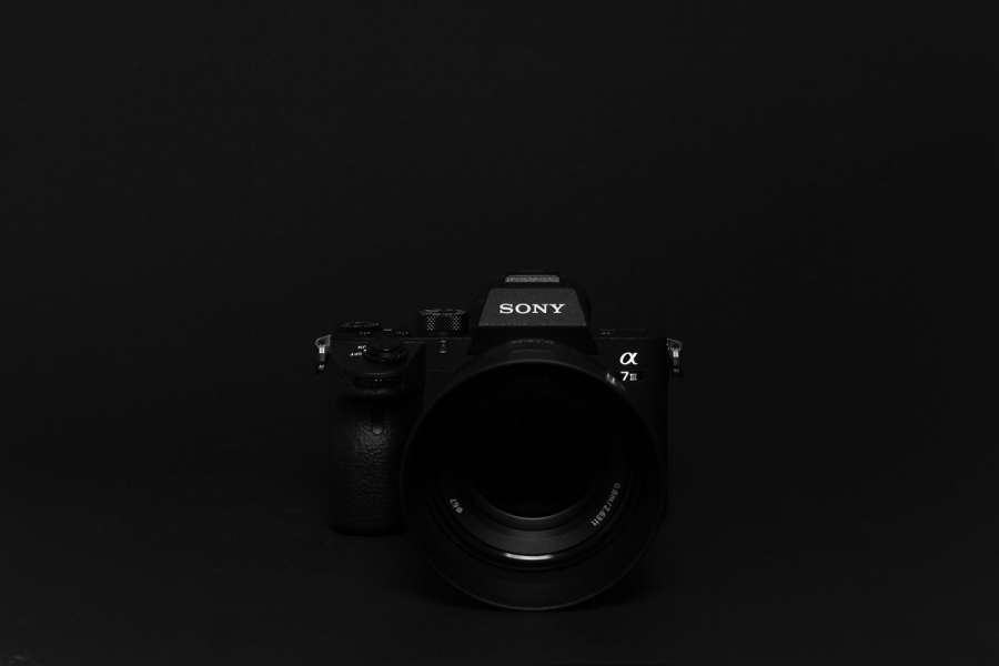 Avantajele utilizării camerelor mirrorless în crearea de conținut pentru platformele sociale