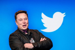 Elon Musk a restabilit contul de Twitter al fostului preşedinte Donald Trump