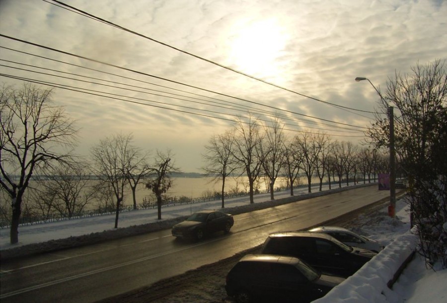 Iarna pe Faleza Dunării: Soare cu dinţi, frig muşcător!