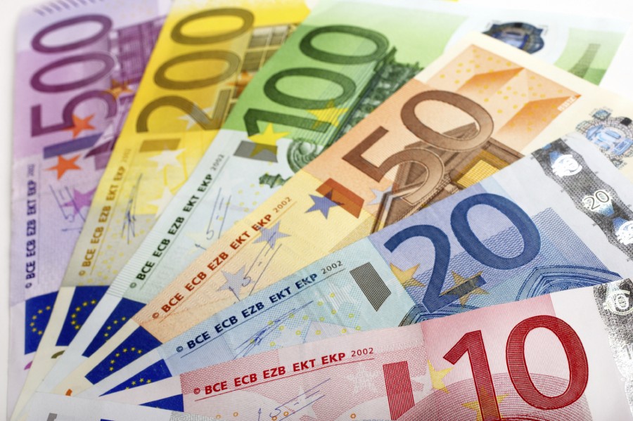 Investiţiile străine directe au crescut în 11 luni din 2012 cu 3,8% la 1,44 miliarde de euro 