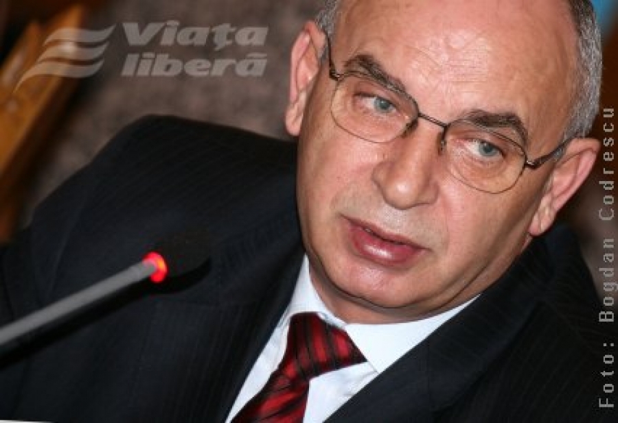 Eugen Chebac, foc şi pară pe Marinela Dobrea