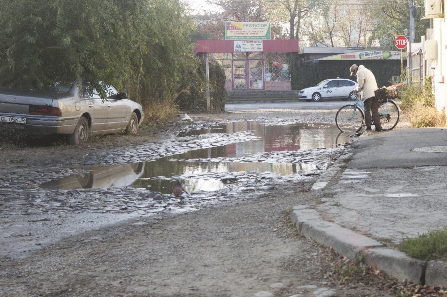 REPORTAJ în zona bisericii "Sf. Mina". "Cel mai frumos CARTIER a ajuns cel mai ponosit!" (FOTO)