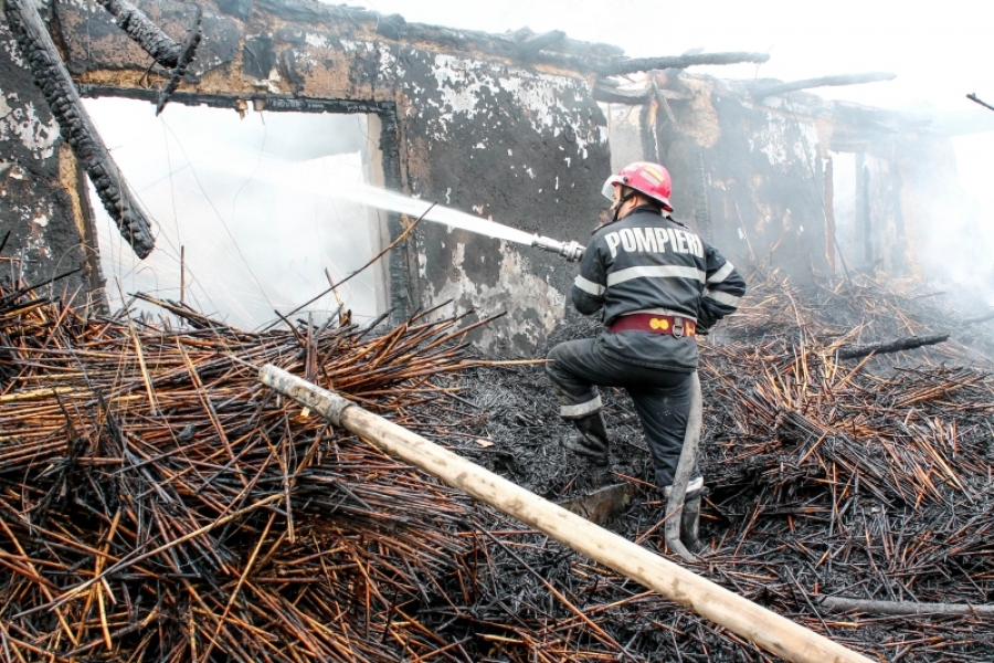 370 de incendii şi 19 persoane decedate la Galaţi